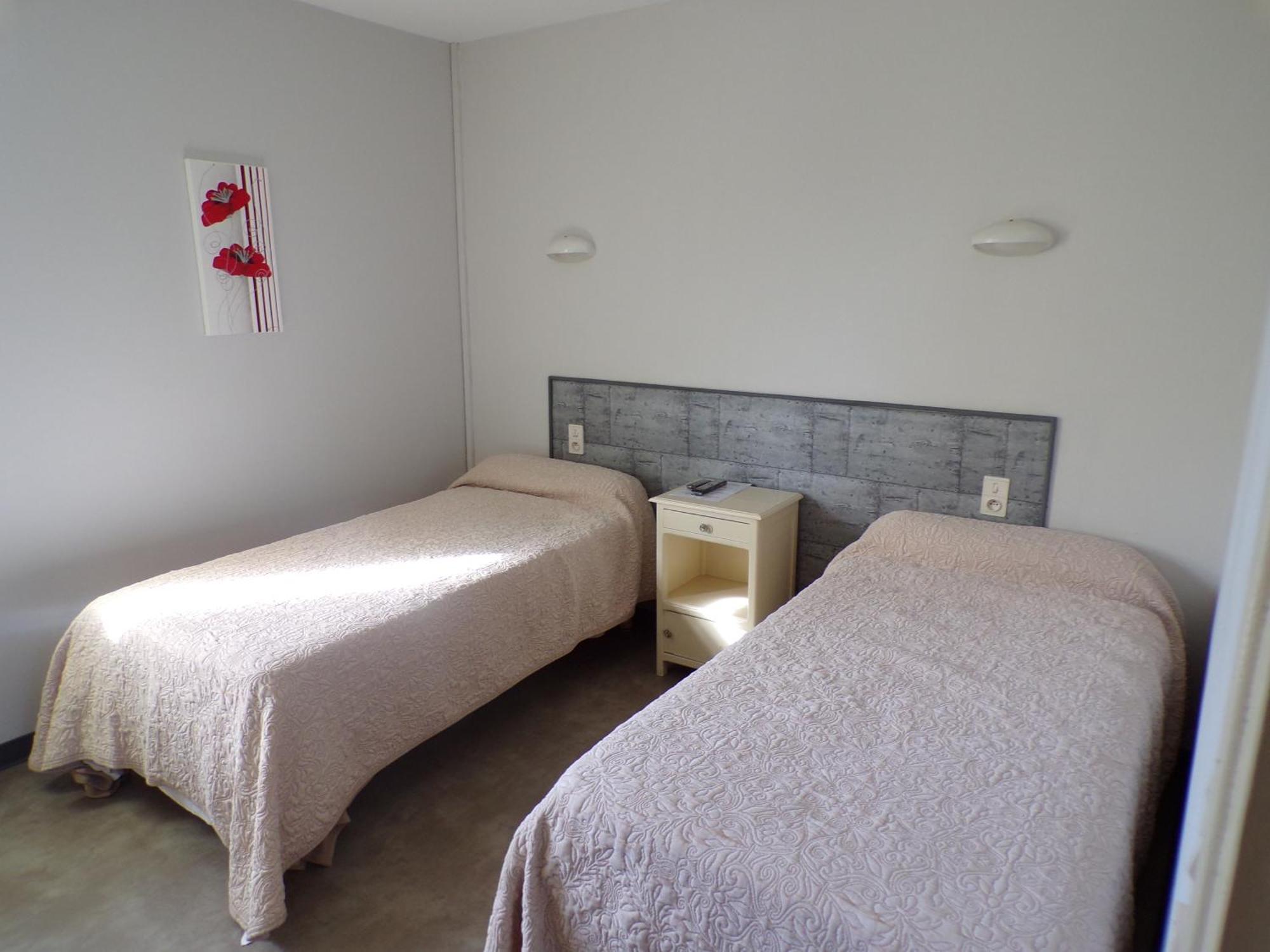Le Relais De Boralde Hotell Espalion Eksteriør bilde