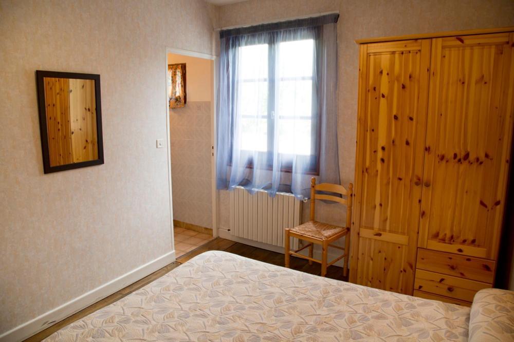 Le Relais De Boralde Hotell Espalion Eksteriør bilde