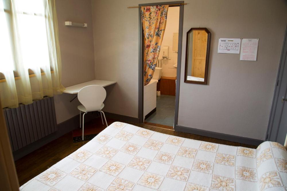 Le Relais De Boralde Hotell Espalion Eksteriør bilde
